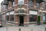 Caf� biljart op de hoek Nieuwe Maasstraat hoek Rozenburgplein Schiedam